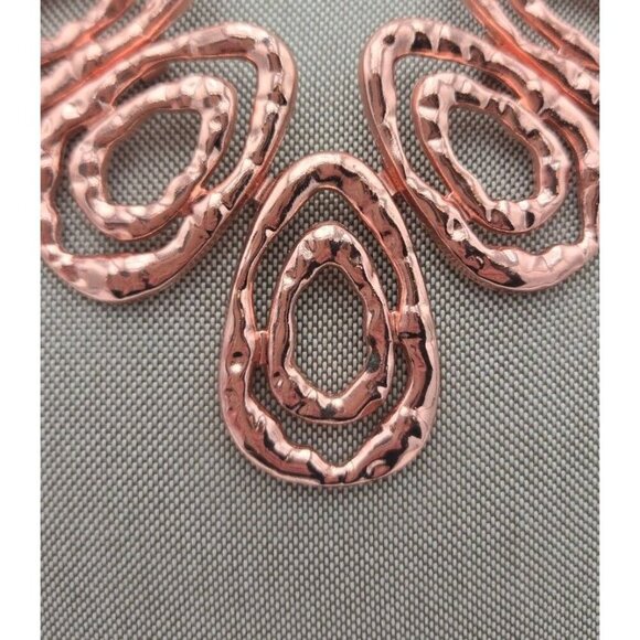 Copper Bohemian Abstract Rough Hammered Surfaced Oval Shape Statement Necklace - Picture 4 of 6